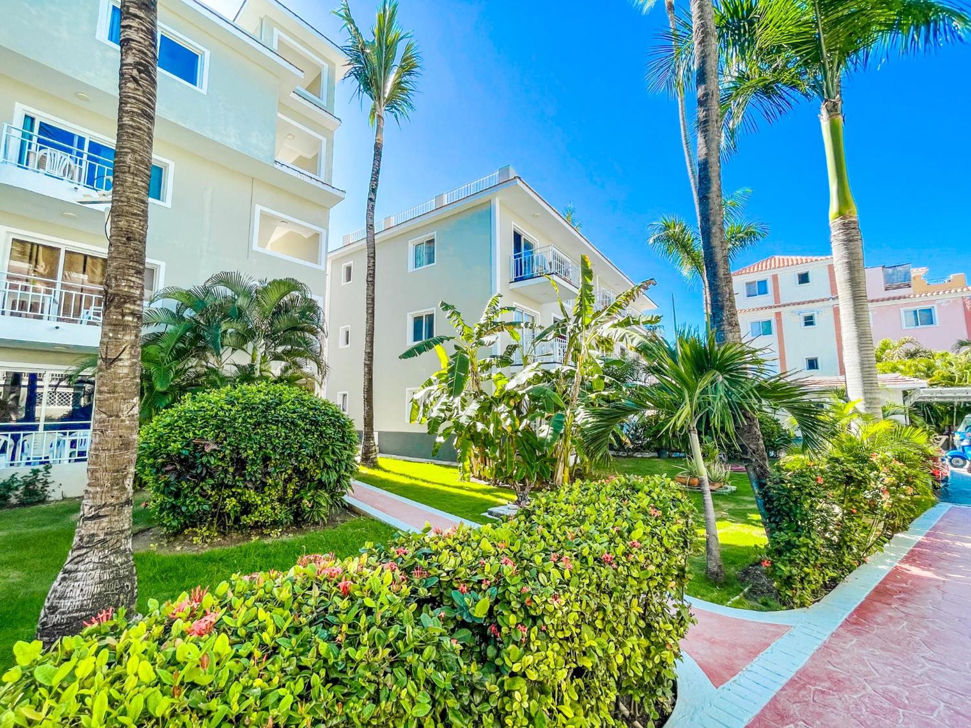 Sol Caribe Del Mar Los Corales Bavaro Studios Suites Beach & Pool بونتا كانا المظهر الخارجي الصورة